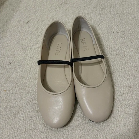 Revolve RAYE Joli Flat in Ivory / Black size 6 - Picture 2 of 7